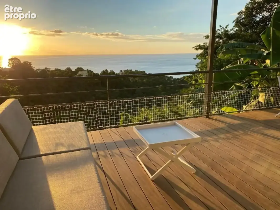 VUE MER VILLA + 3 BUNGALOWS avec piscine 8500 m² de terrain - photo 2