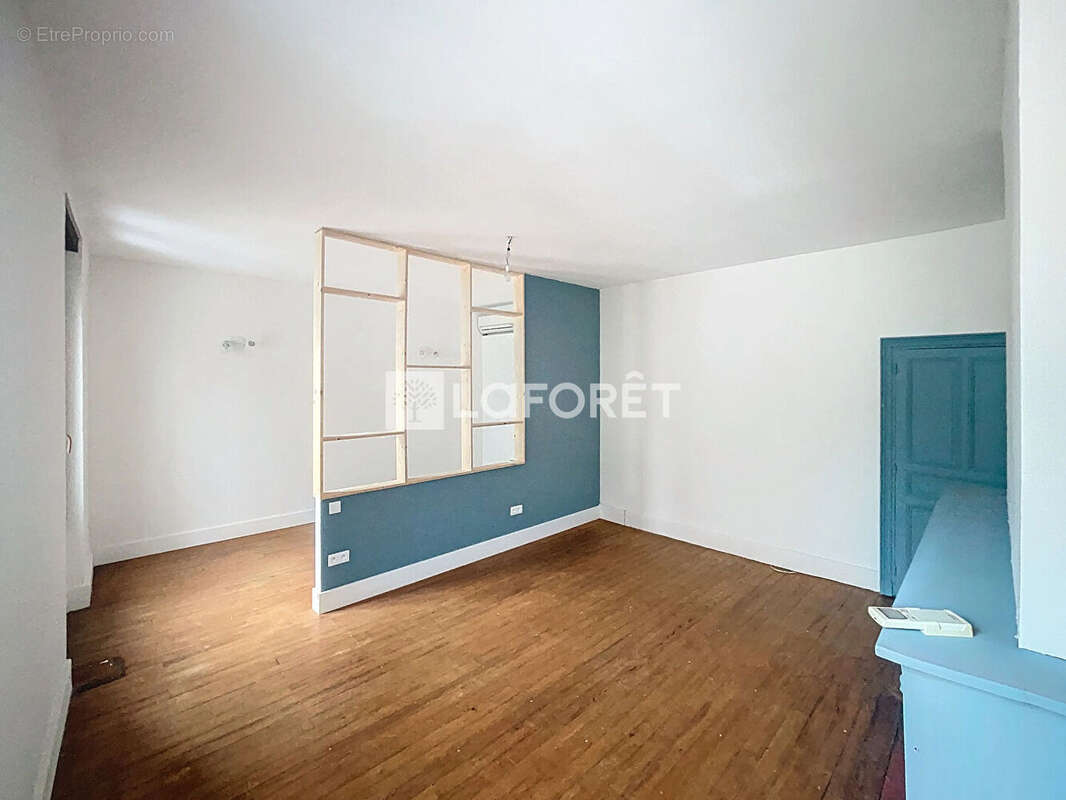 Maison à CASTELMAYRAN