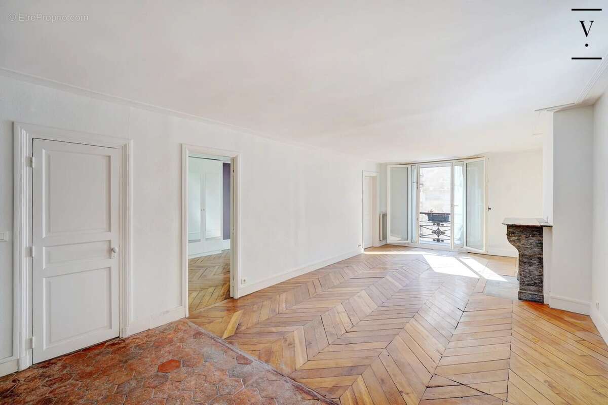 Appartement à PARIS-4E