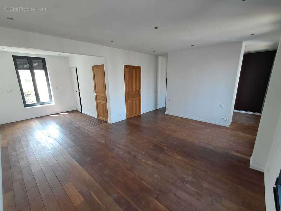 Maison 165 m² à Les Pavillons-Sous-Bois  - photo 6