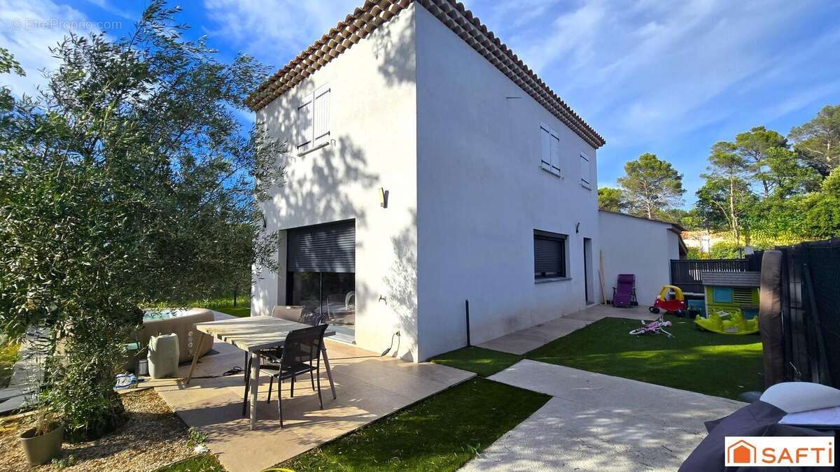 Photo 2 - Maison à BRIGNOLES