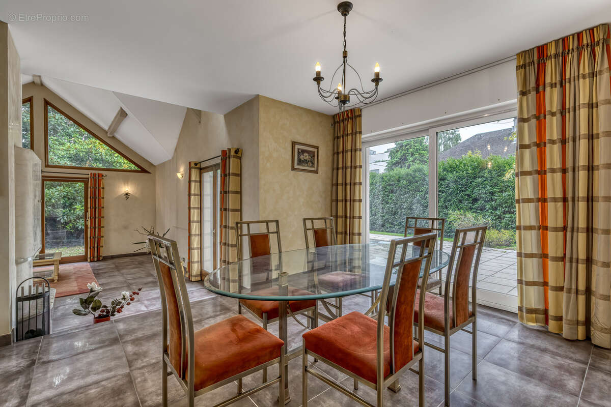 Maison à LA RAVOIRE