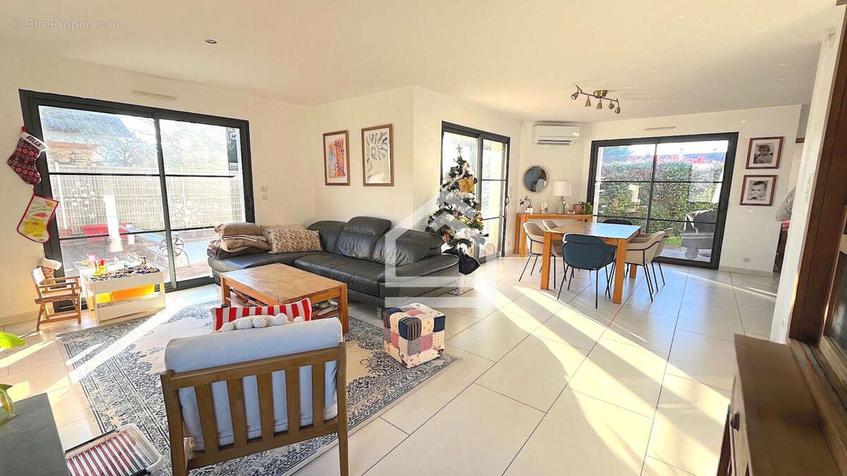 Maison à LE TAILLAN-MEDOC