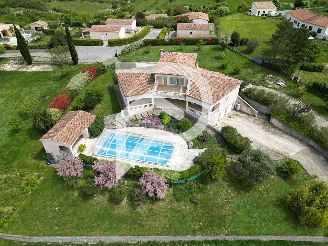 Maison à vendre Villeneuve De Berg 4 pièce(s) 230 m2 - photo 14