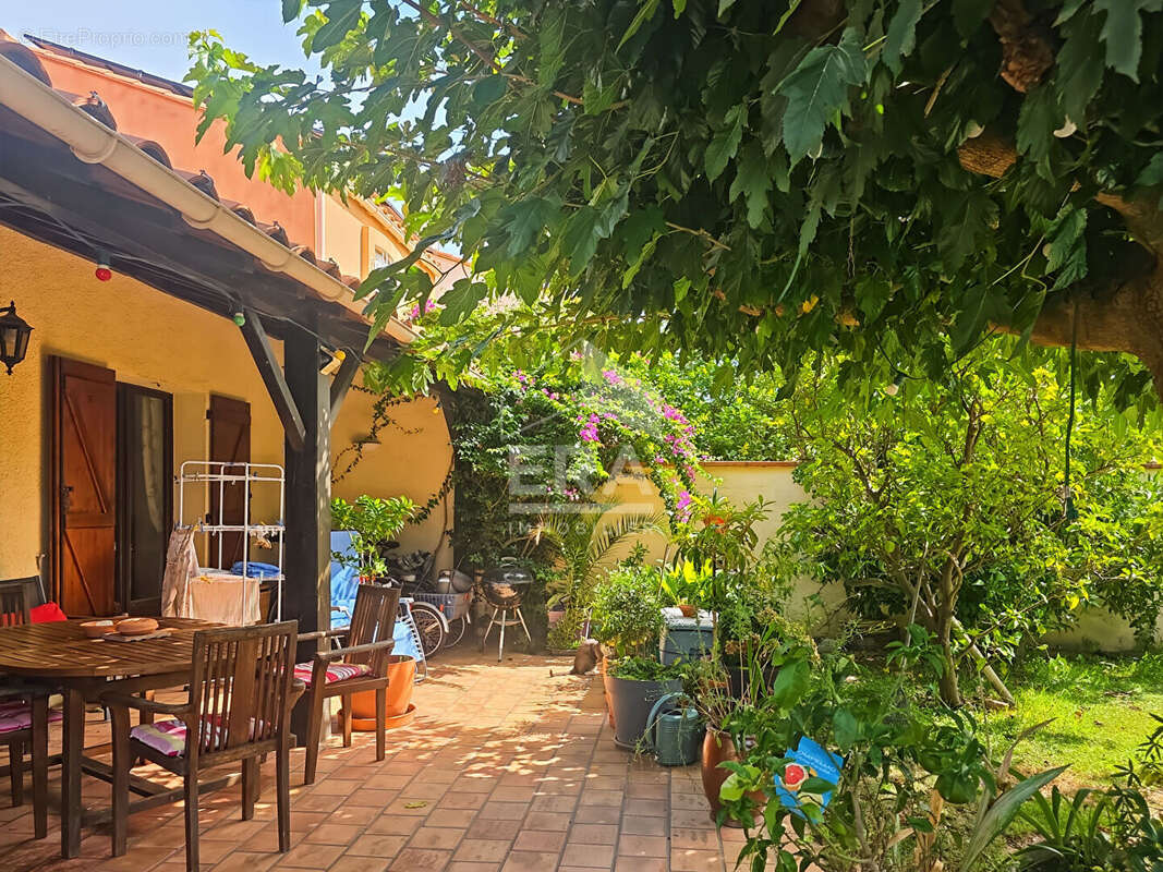 Maison à SAINT-CYPRIEN