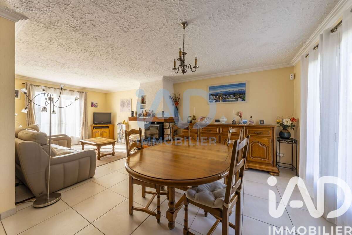 Maison 91 m² à Boussy-Saint-Antoine  - photo 5