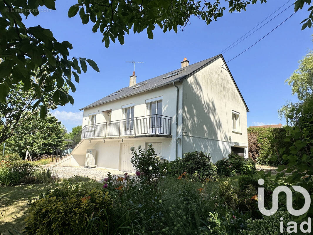 Photo 1 - Maison à SAINT-LUBIN-EN-VERGONNOIS