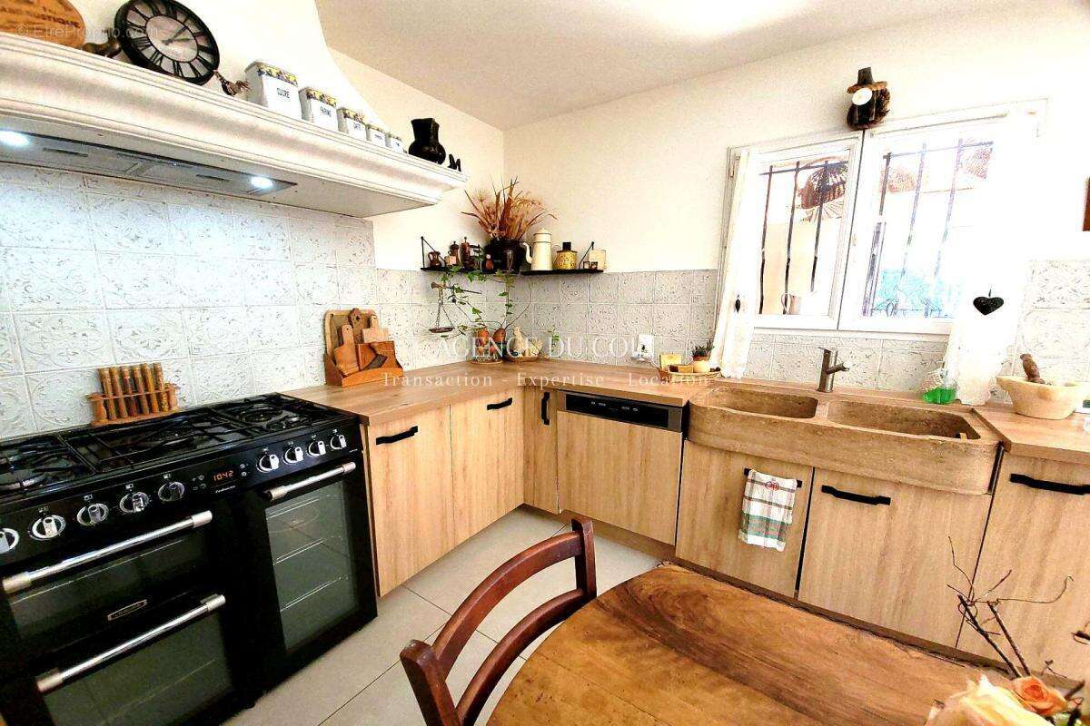 Maison à SAINT-ANTONIN-DU-VAR