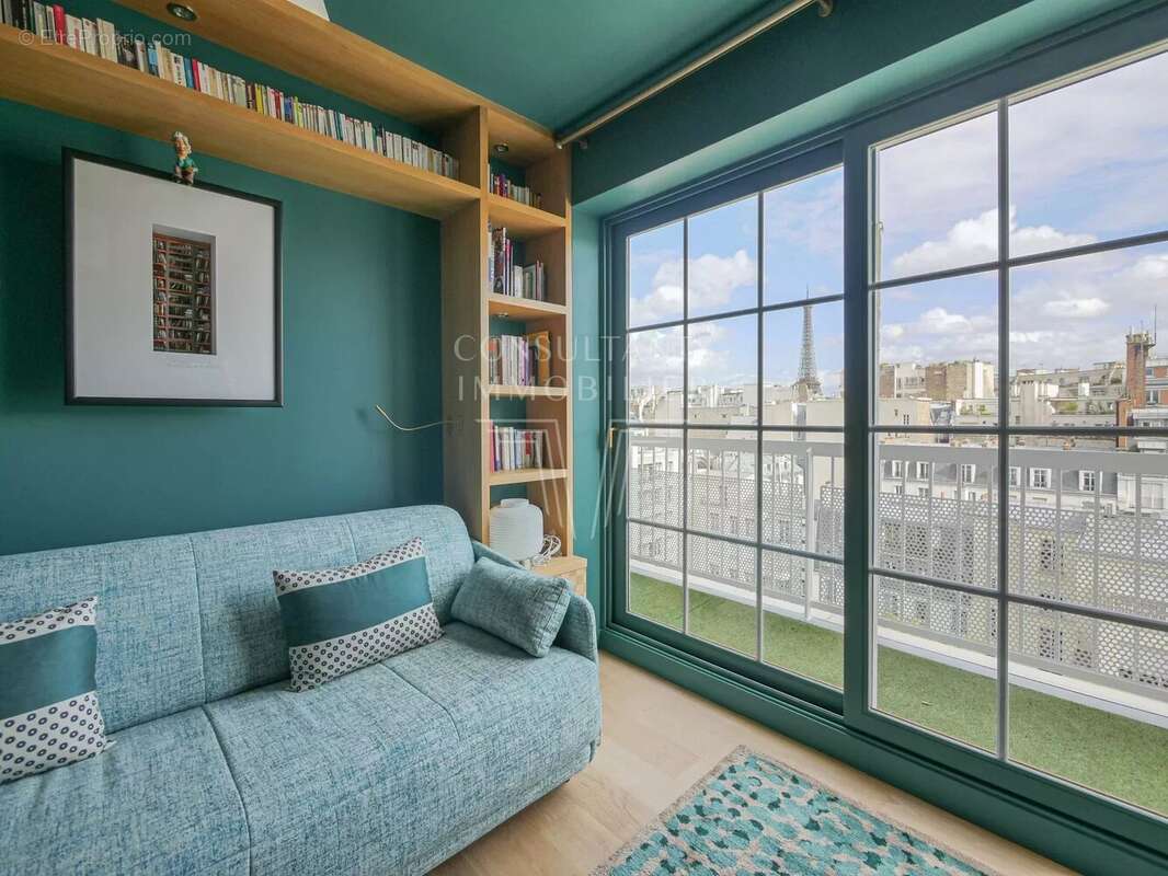 Appartement à PARIS-16E