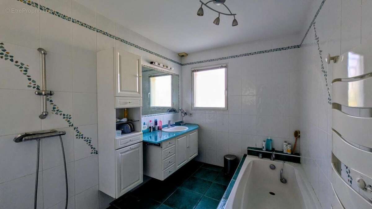 Maison à MARCY-L'ETOILE