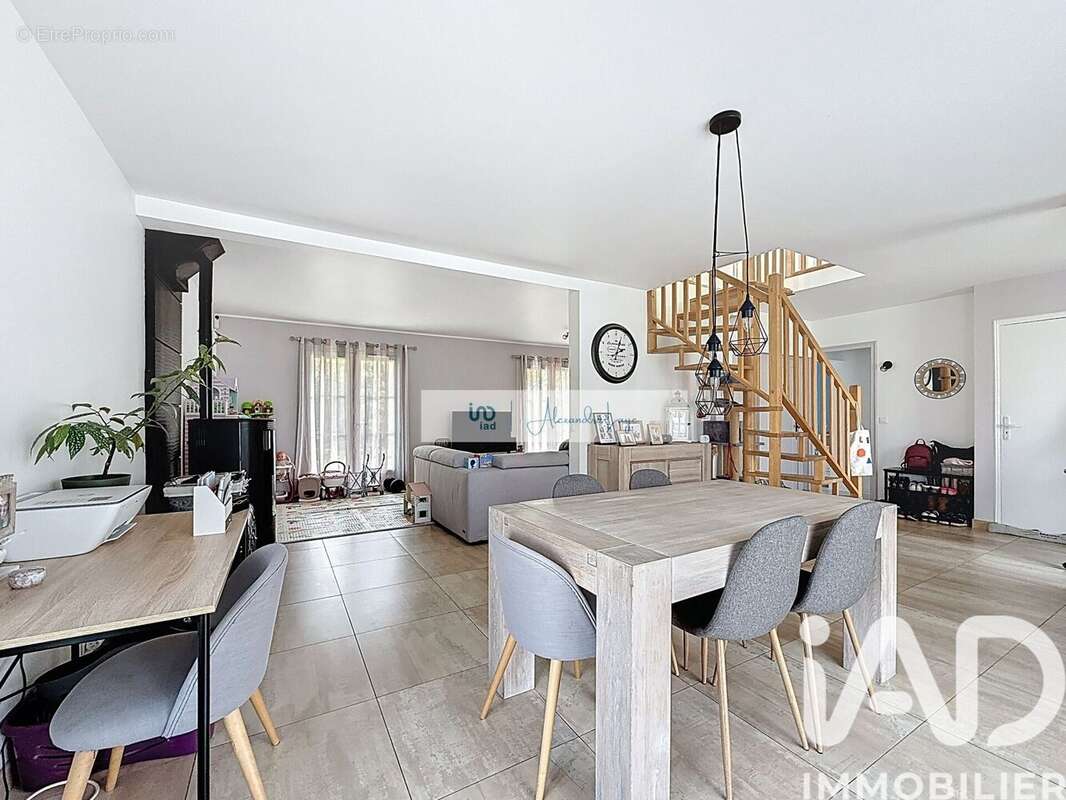 Photo 2 - Maison à LA HOUSSAYE-EN-BRIE