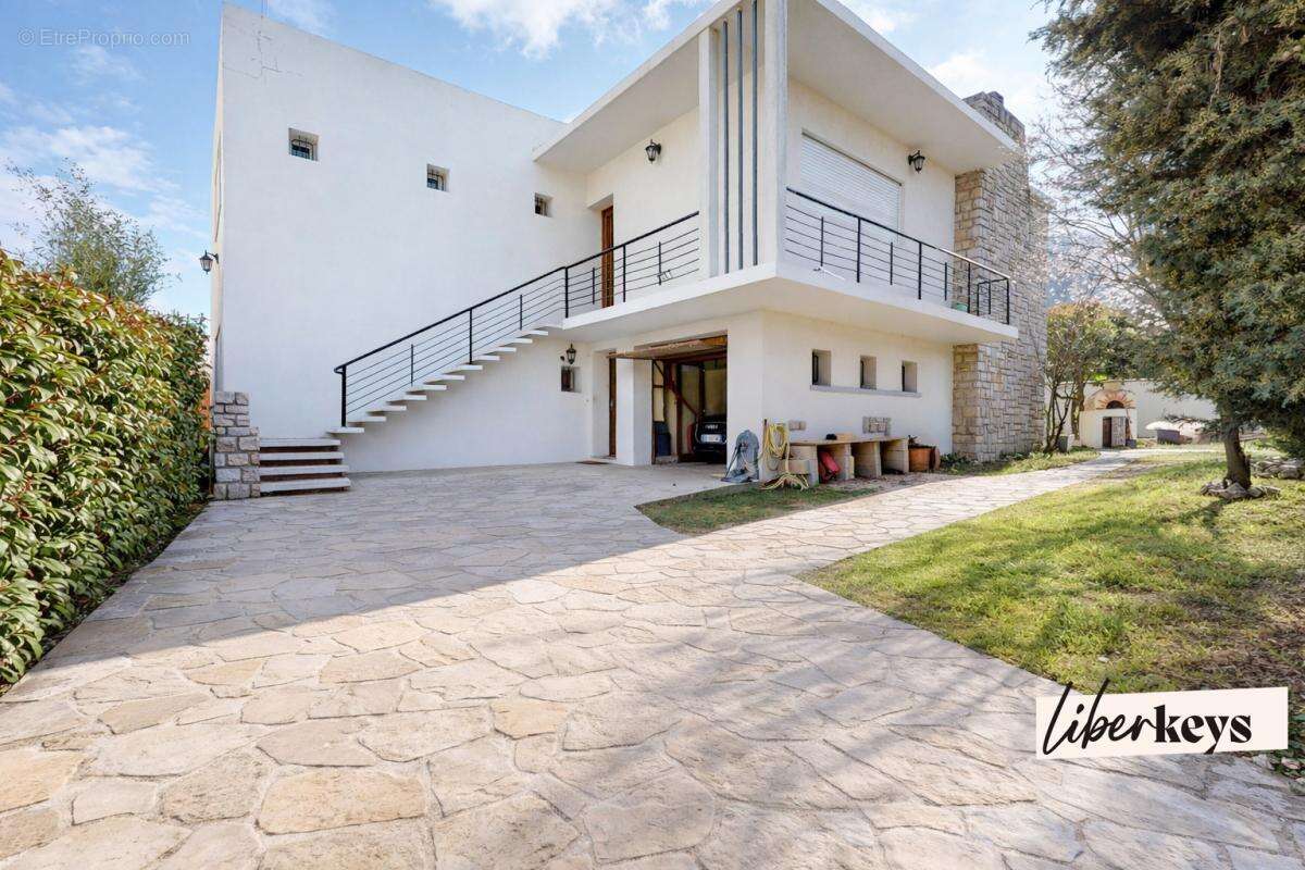 Maison à LA PENNE-SUR-HUVEAUNE