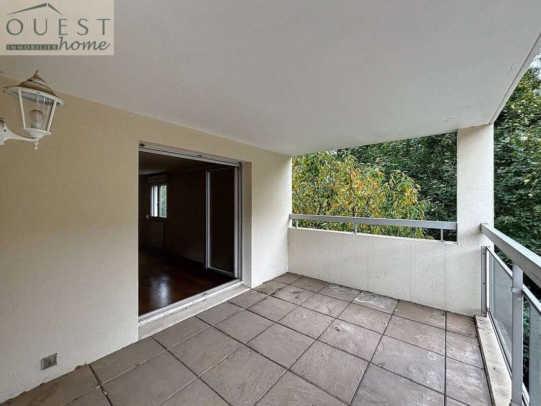 Appartement à CHARBONNIERES-LES-BAINS