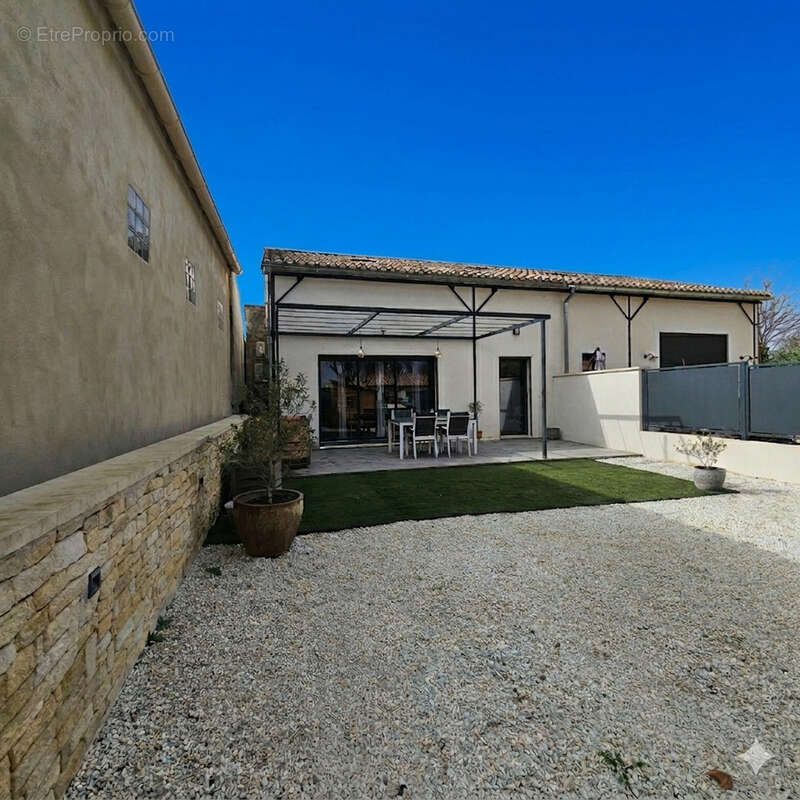 Maison à ROBION