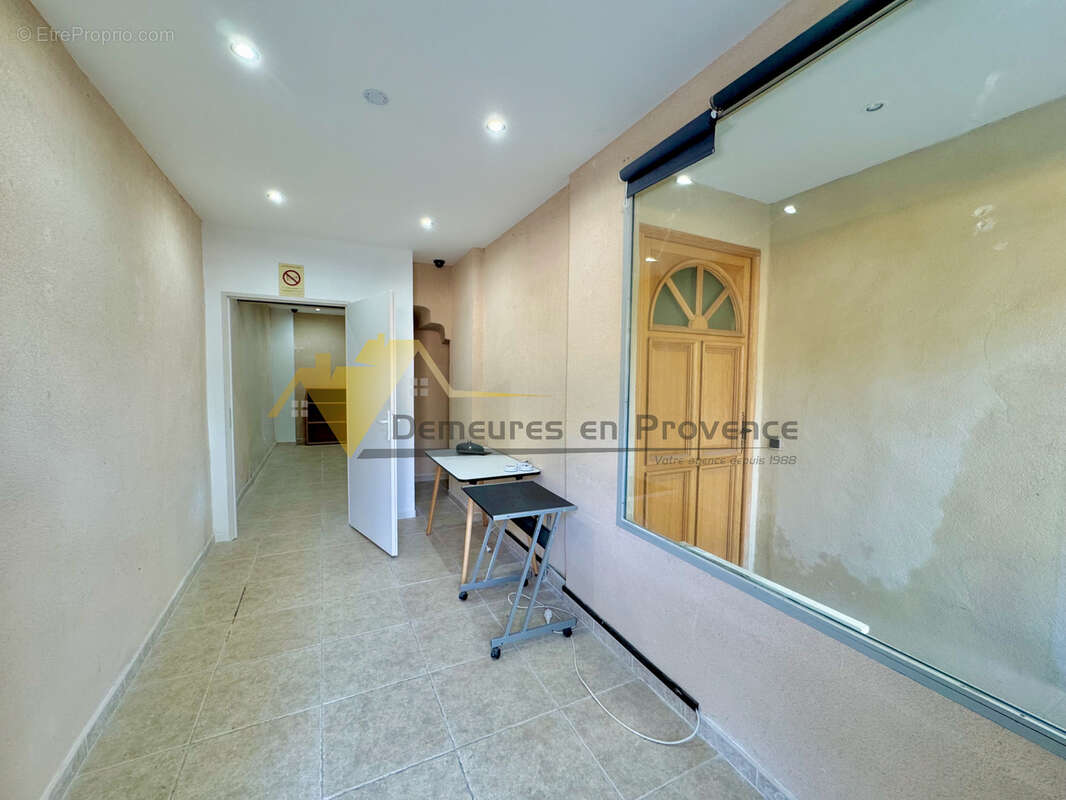 VAISON-LA-ROMAINE   Immeuble Idéal investisseur. - photo 14