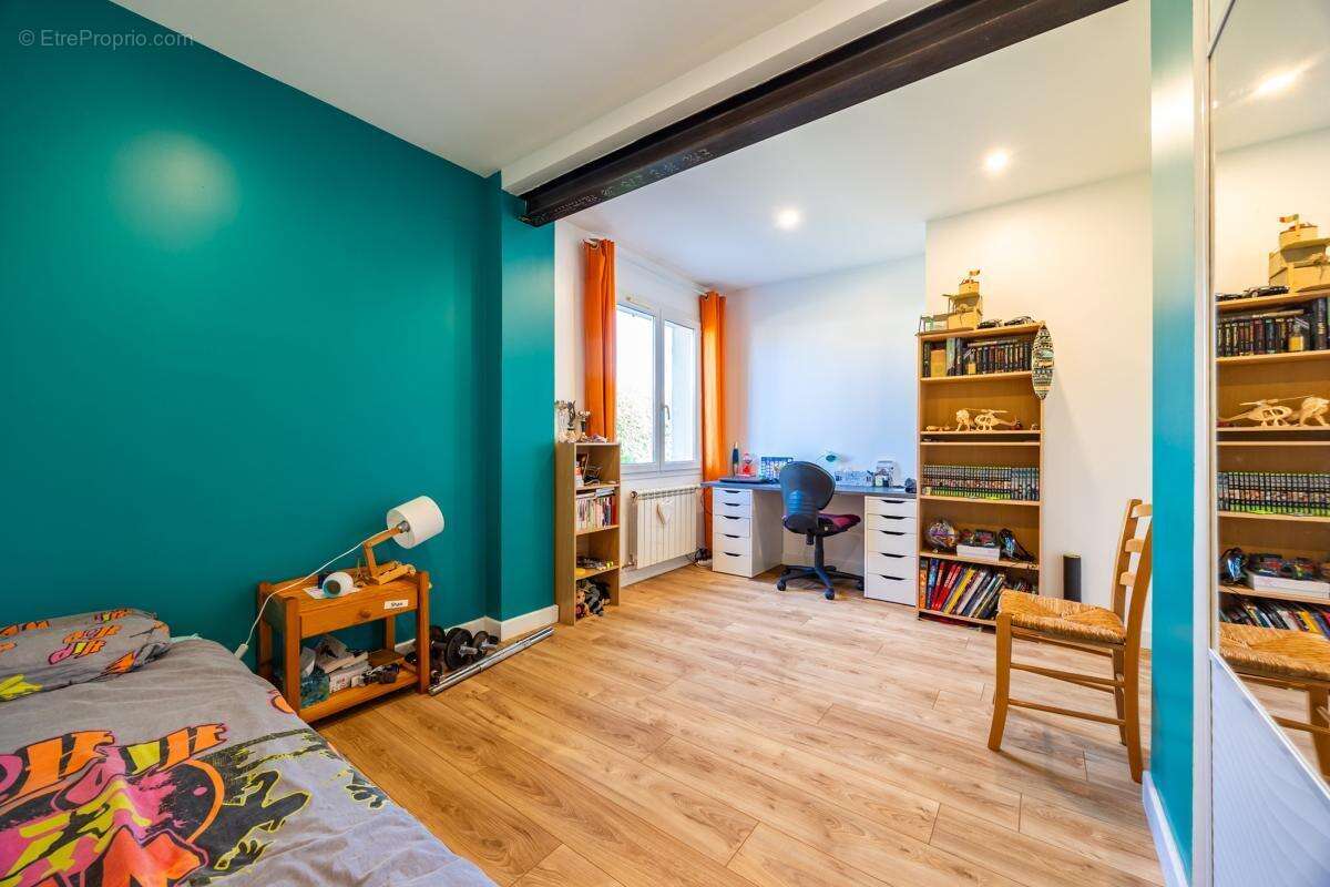 Maison 180 m² à Cestas  - photo 14
