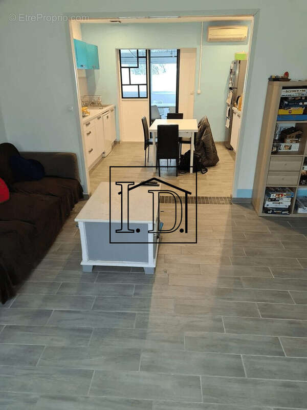 SALON/SEJOUR - Maison à MONTPON-MENESTEROL