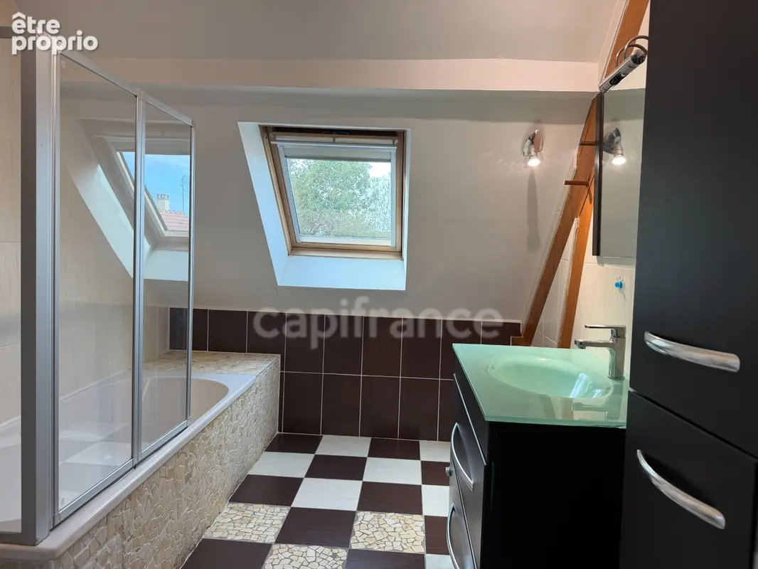 Maison à vendre 5 pièces de 91 m2 SAINT GEORGES SUR BAULCHE (89) 3 Chambres Garage Terrain Terrasse - photo 7