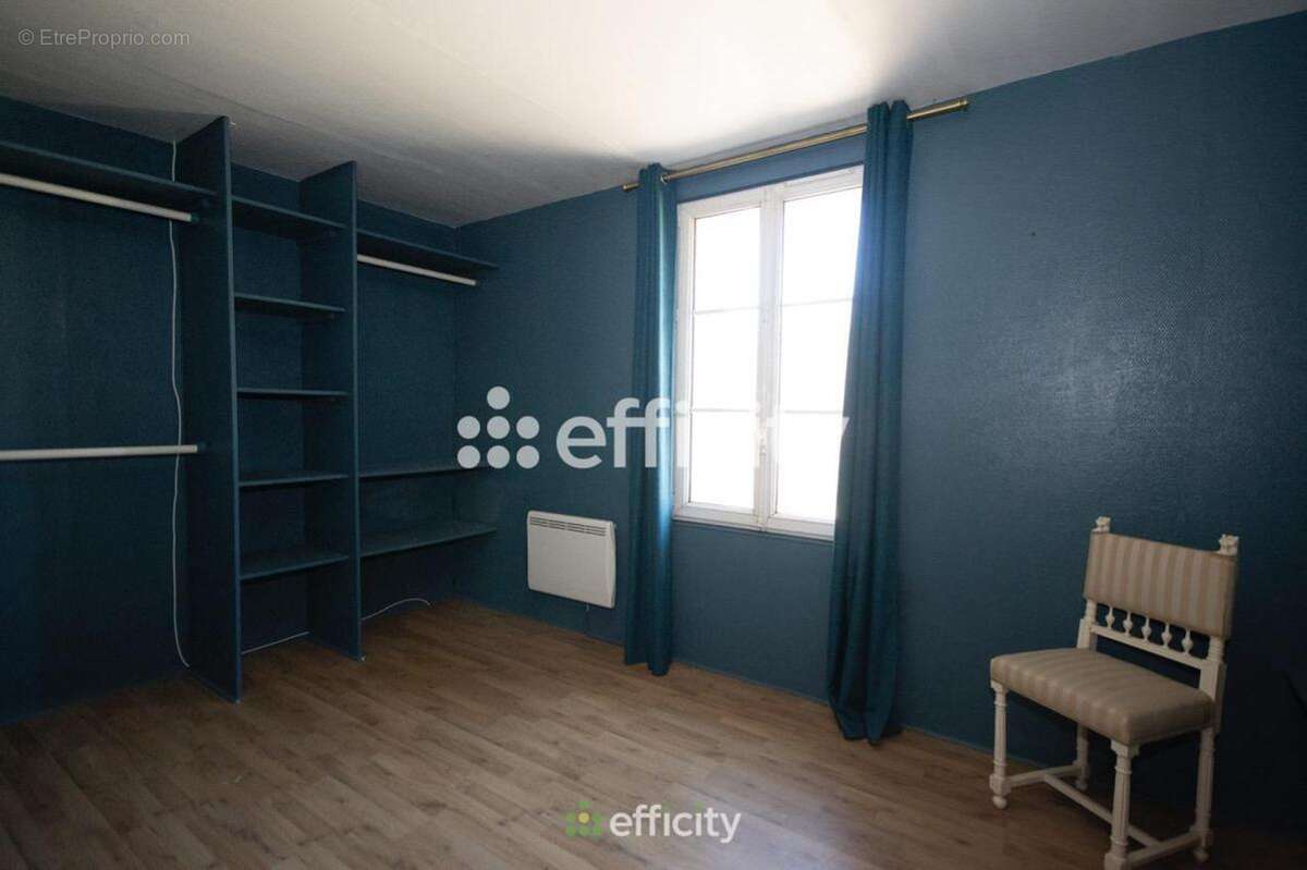Maison à AUNAY-EN-BAZOIS