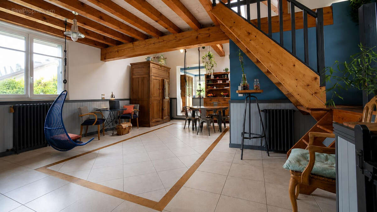 Maison à EPONE