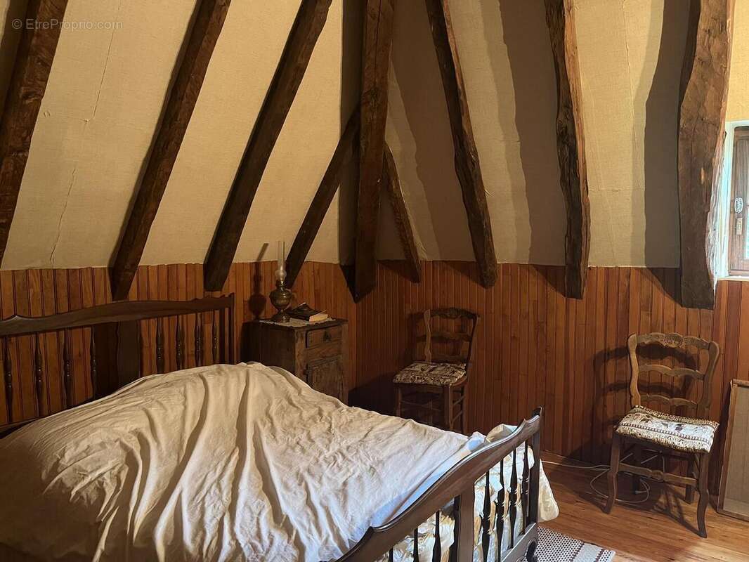 Chambre 2 - Maison à FIGEAC