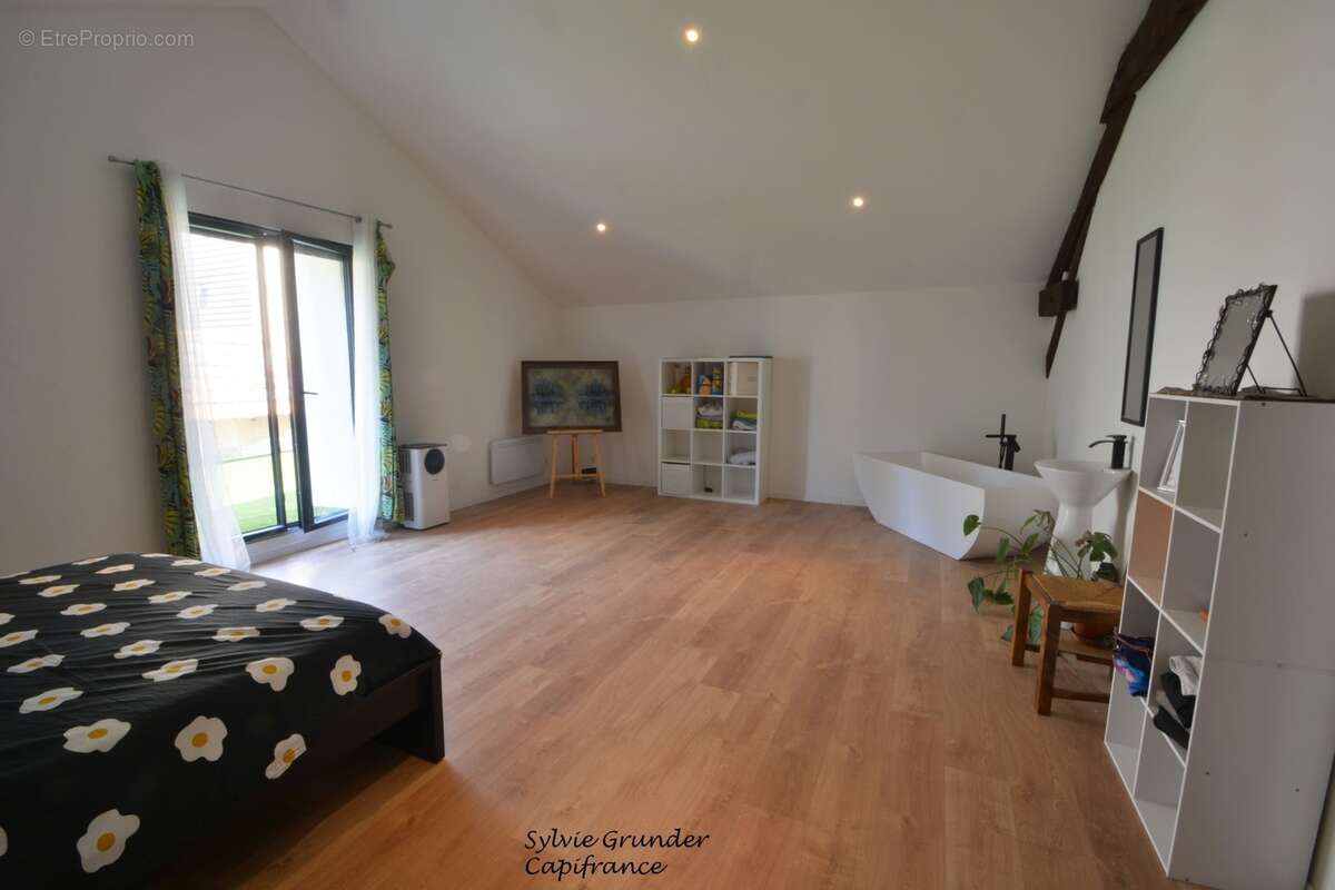 Maison à vendre 5 pièces SALON DE PROVENCE (13)209M² avec extérieurs et garage - photo 10