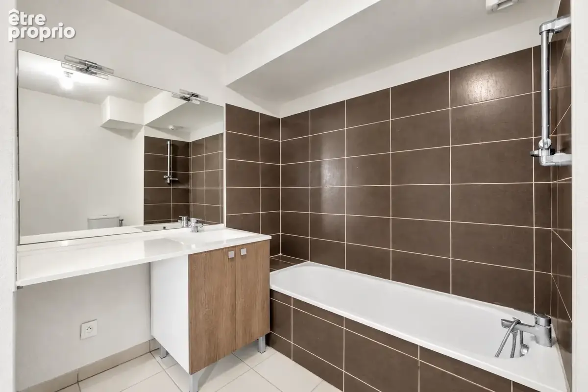 En Exclusivité ! Appartement T2 de 40 m2 au 3ᵉ étage   Secteur Barrière de Paris - photo 11