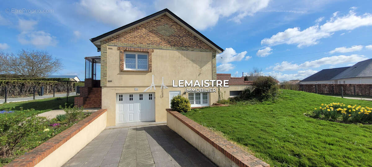 Maison à LA TRINITE-DU-MONT