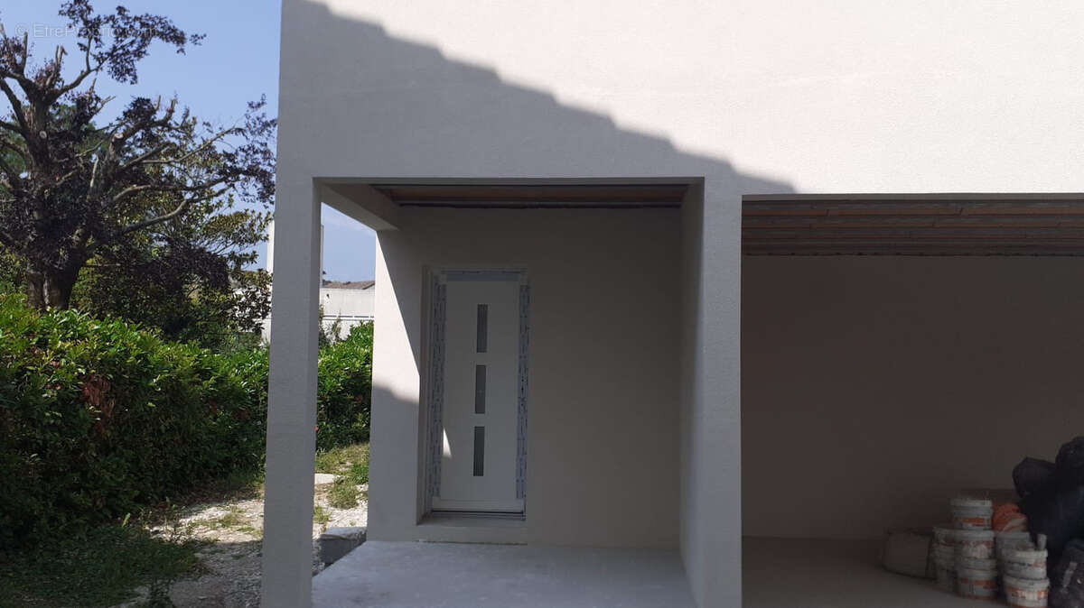 Maison à ECHIROLLES