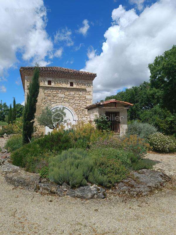 Maison à SAINT-LEONARD