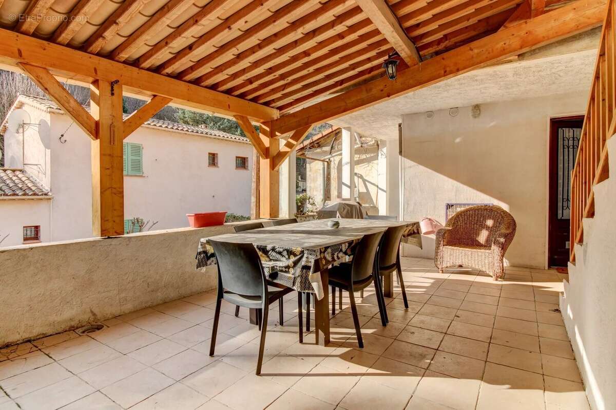 Appartement à TOURNEFORT