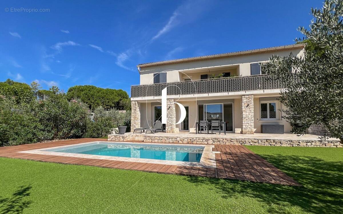 Maison à GOUDARGUES