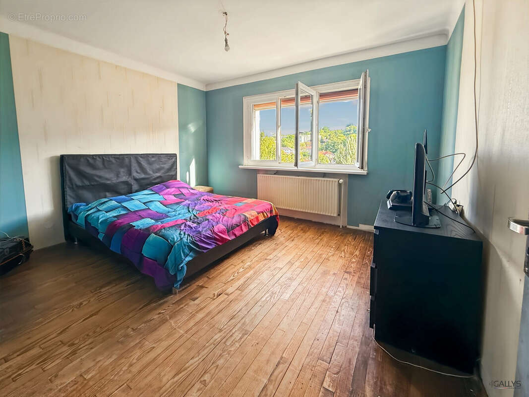 Maison à ARS-SUR-MOSELLE