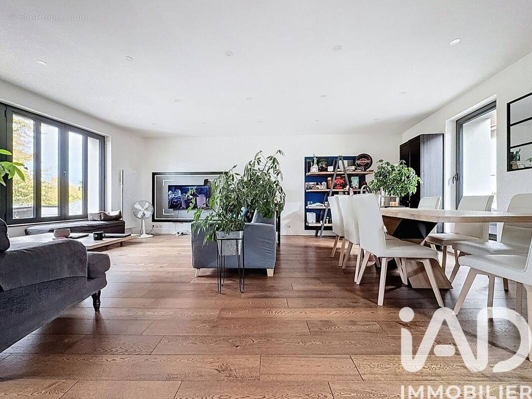 Photo 1 - Maison à SAULX-LES-CHARTREUX