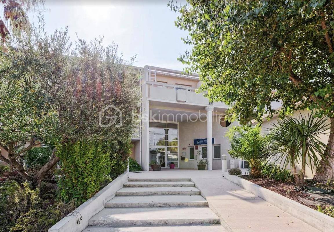 Appartement à SIX-FOURS-LES-PLAGES
