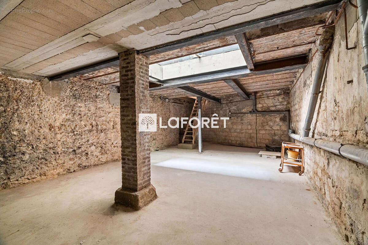 Maison à PARIS-17E
