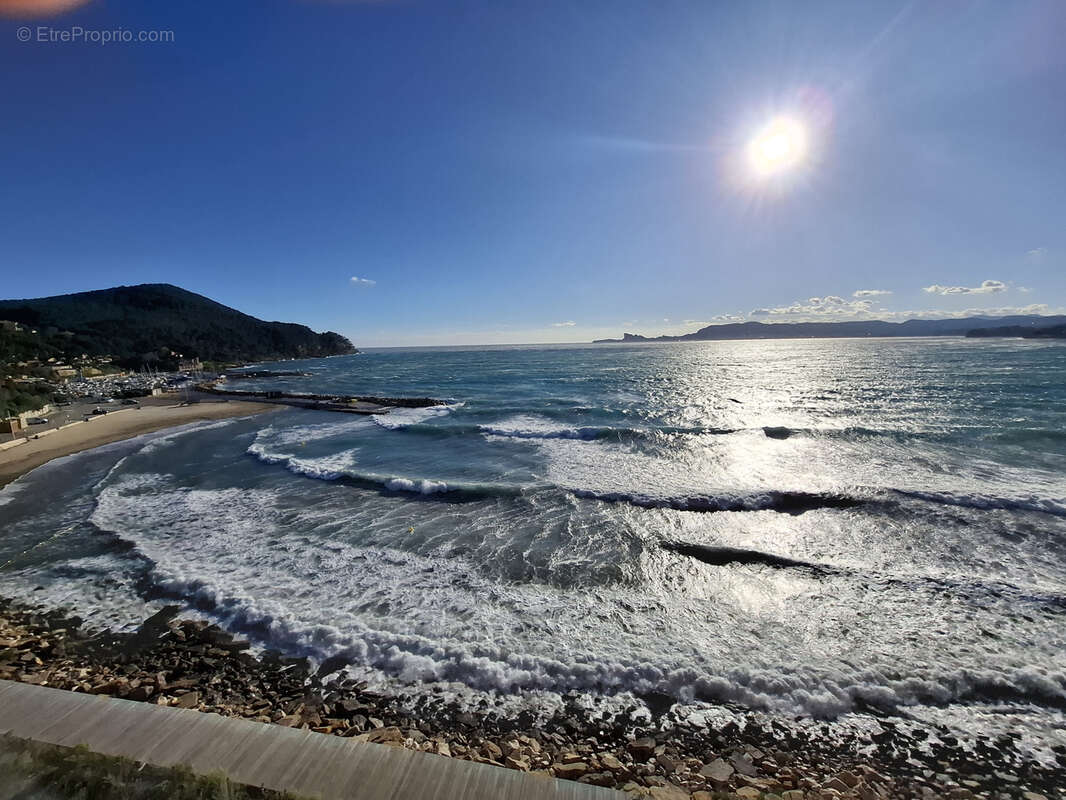 Appartement à SAINT-CYR-SUR-MER