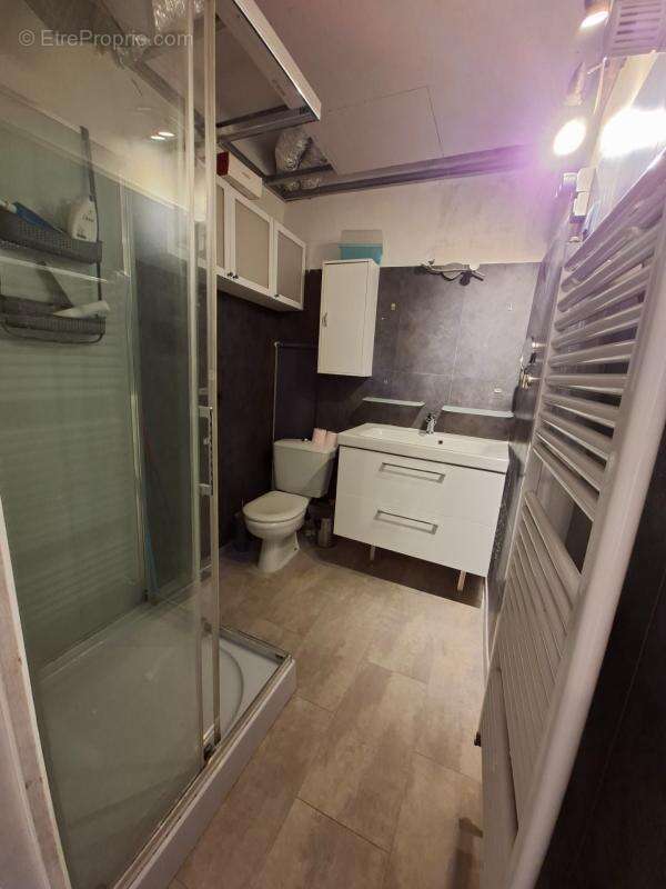  DUPLEX 70 m² – Seulement 110 000 € – Une opportunité rare à Marseille 11e (Saint-Marcel) - photo 9