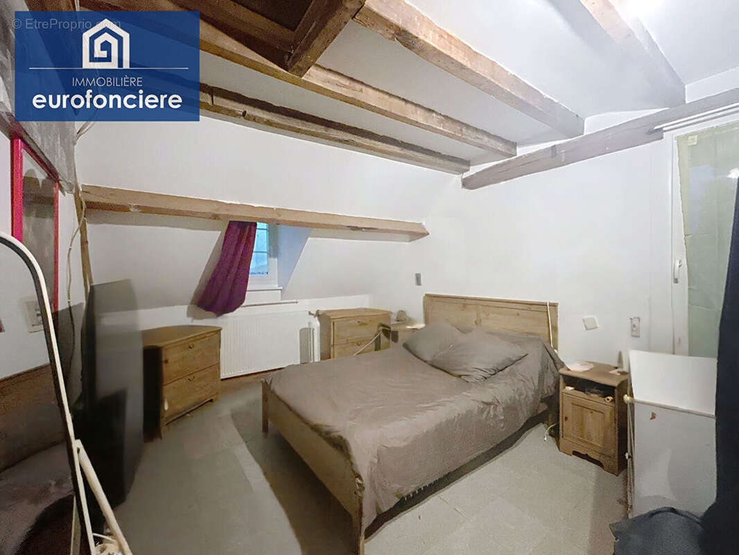 Maison à VITRY-LE-CROISE