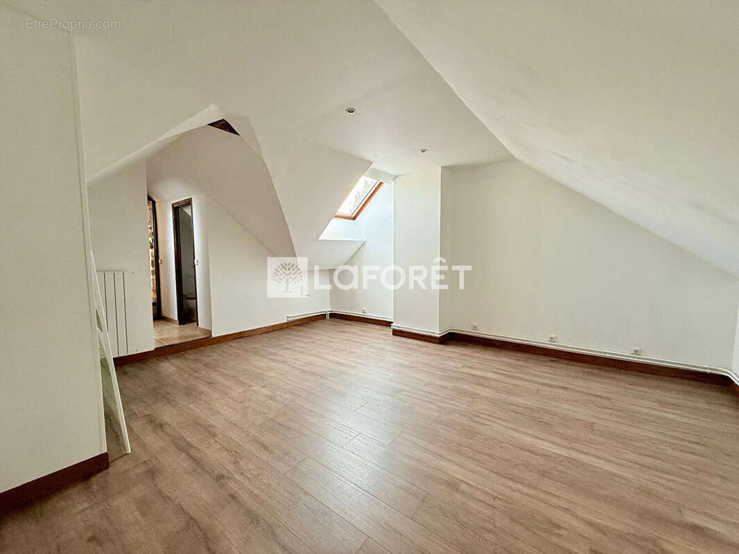 Maison à MILLY-LA-FORET