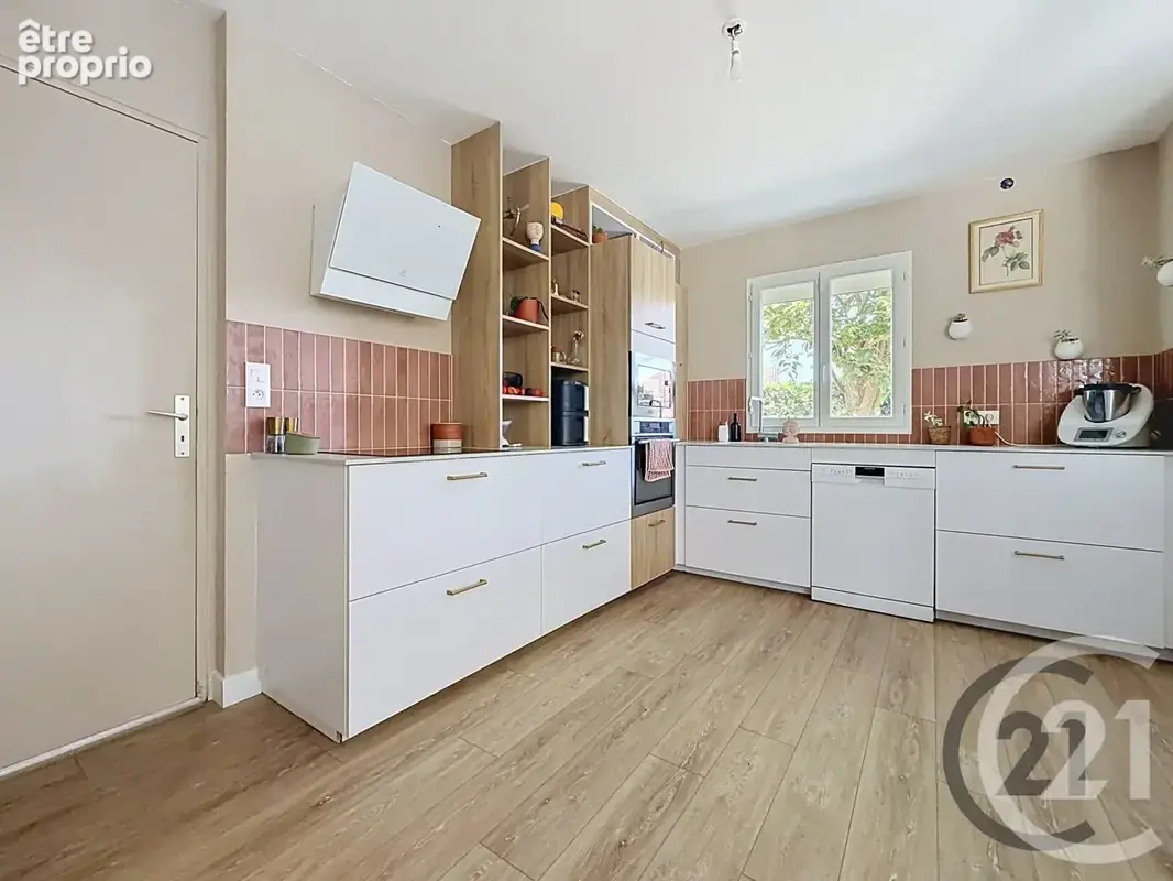Maison 6 pièces 156 m² à vendre à Saint-Julien-Les-Villas (10800) - photo 4