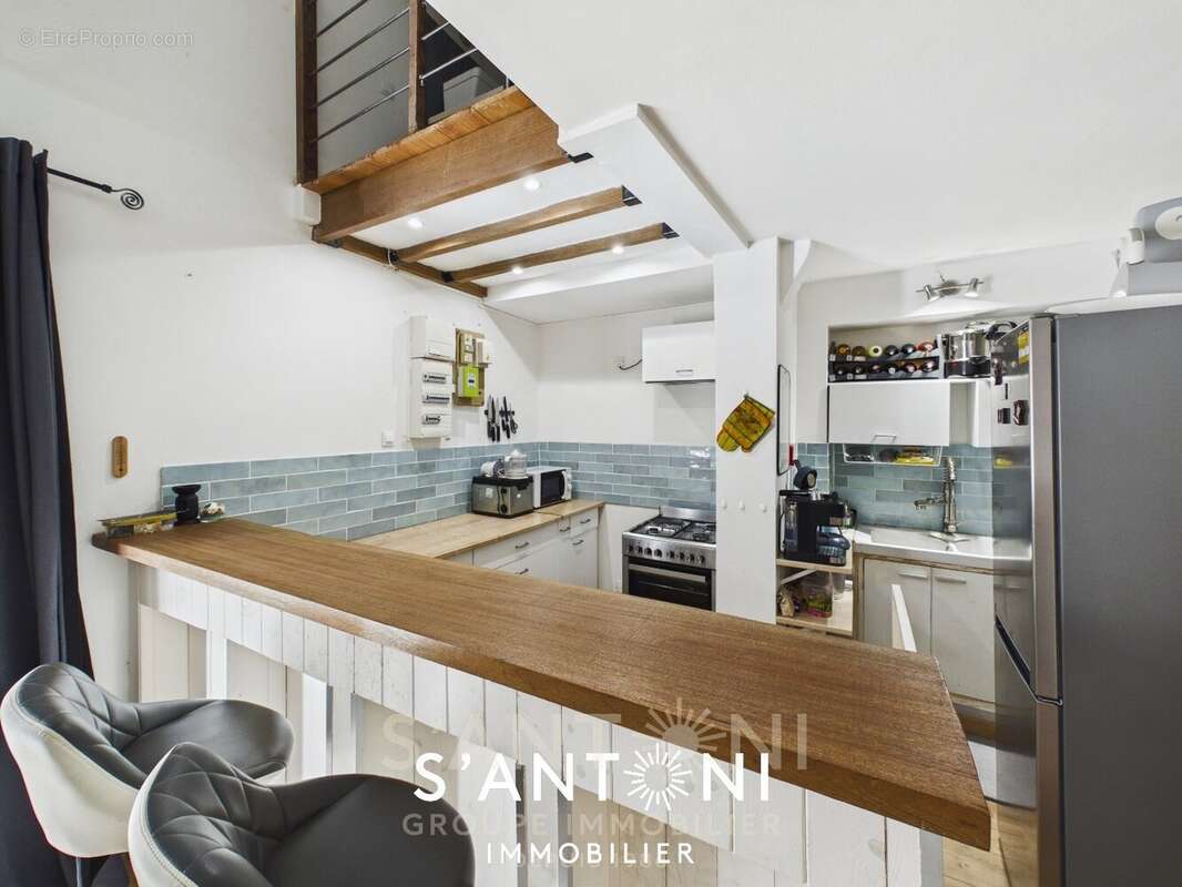 Appartement à POUSSAN