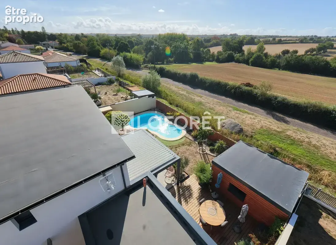 Photo Maison à Trementines au prix de 389 900€