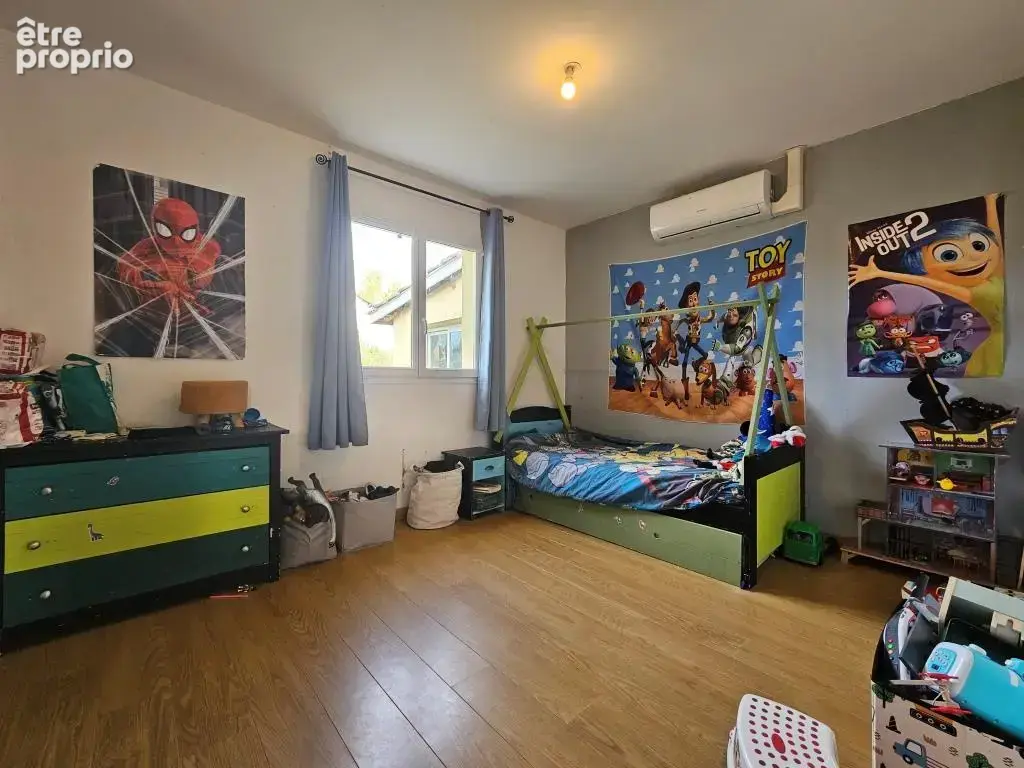 Maison contemporaine de 105 m2   4 chambres   sans vis-à-vis - SAINT-YZAN-DE-SOUDIAC (33920) - photo 4