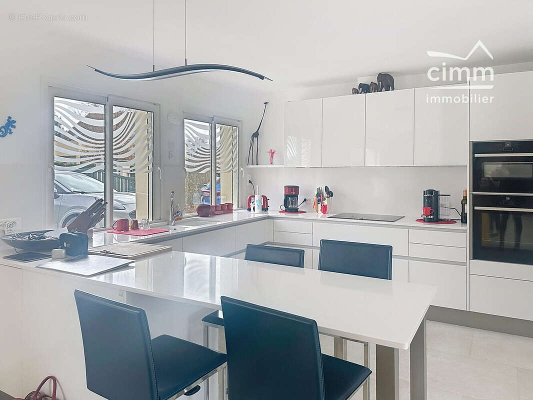 Maison 232 m² à Paucourt  - photo 7