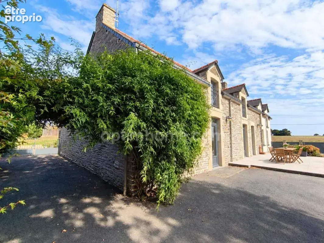 Maison en pierre avec dépendances - 240 m²- SAINT JUST (35) - photo 1