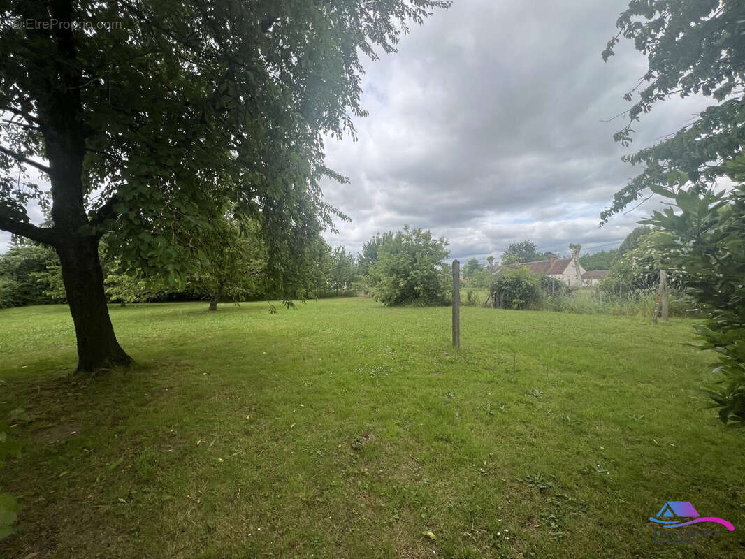 JARDIN - Maison à CHATEAUMEILLANT