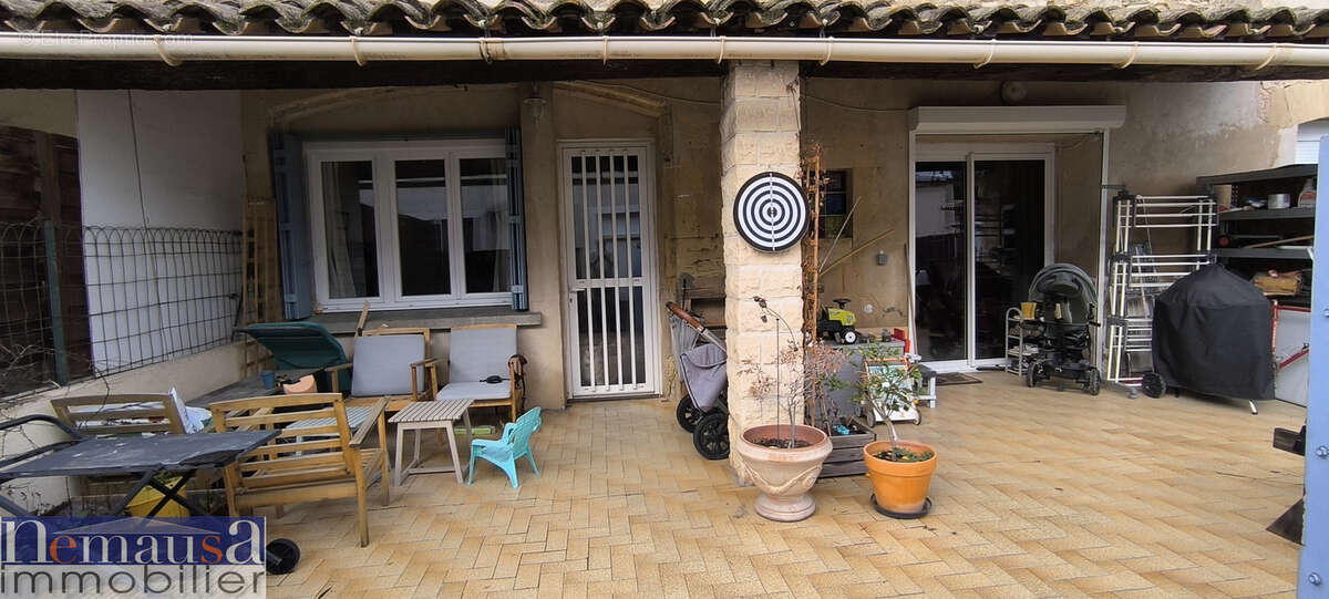 Maison à UCHAUD