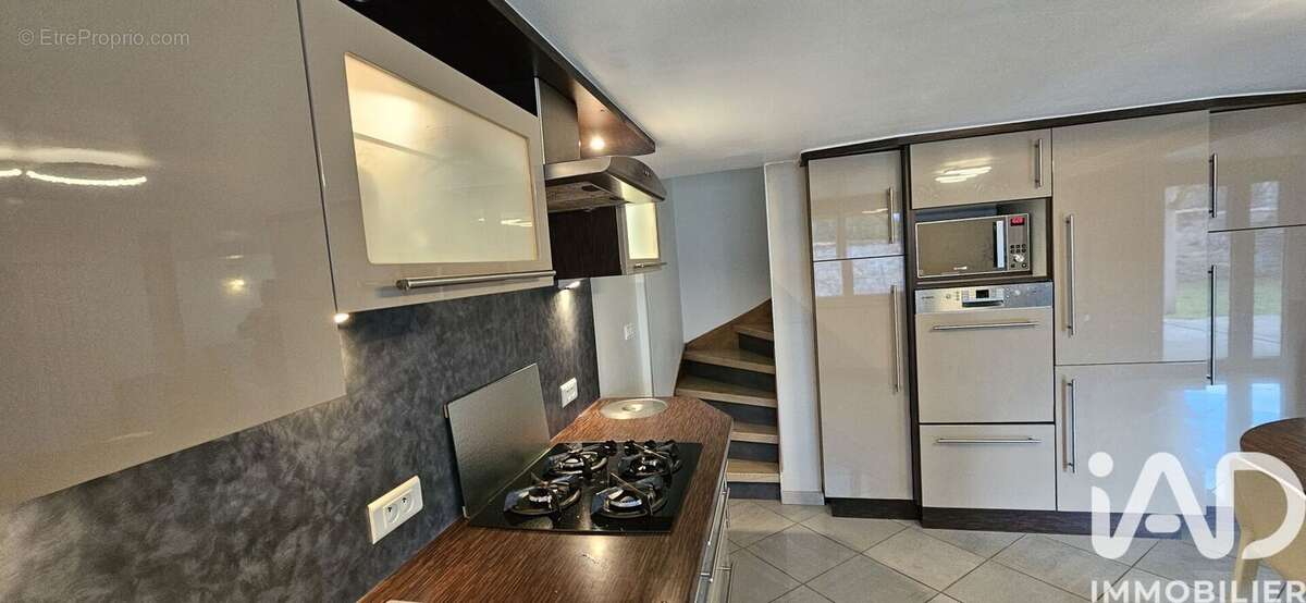 Photo 9 - Maison à SAINT-JUST-SAINT-RAMBERT