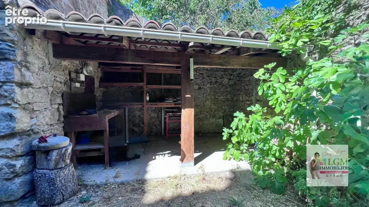 Maison de caractère à rénover - photo 3